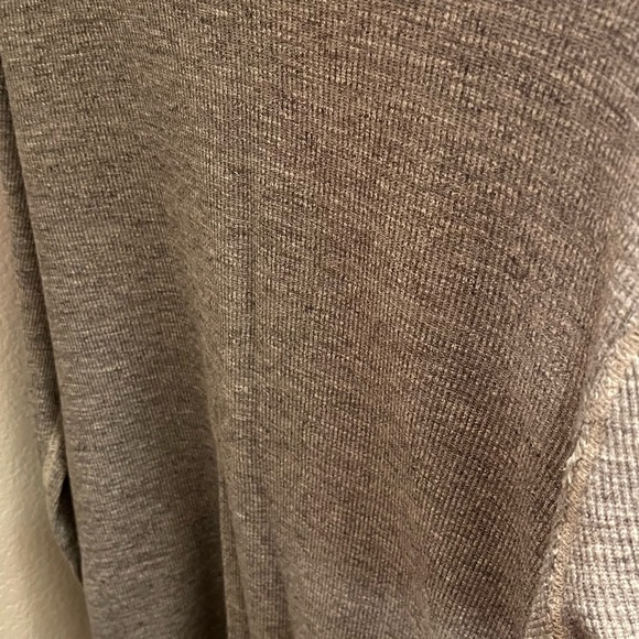 Clothes - Picture 7 of 14